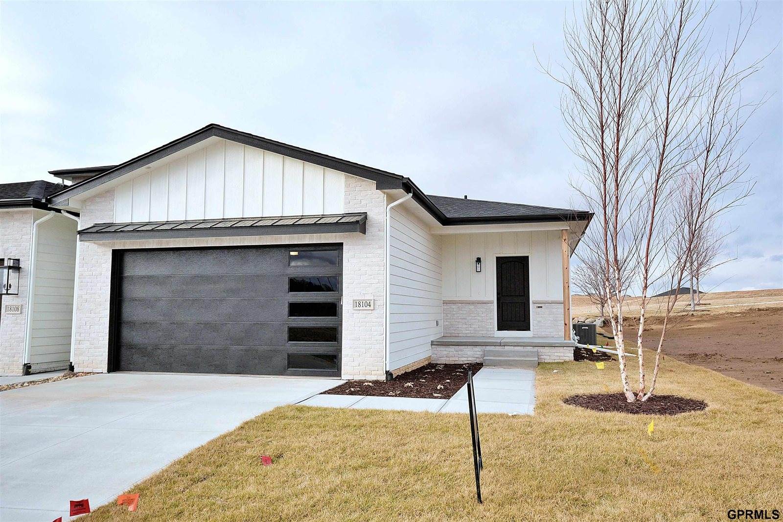 18104 Cooper Street, Gretna, NE 68028