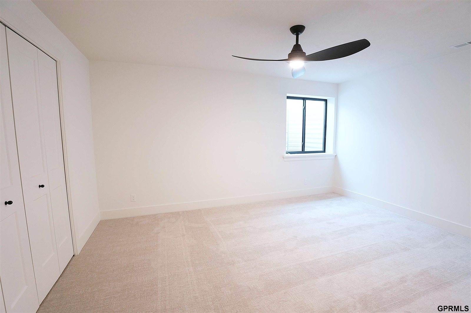 18104 Cooper Street, Gretna, NE 68028