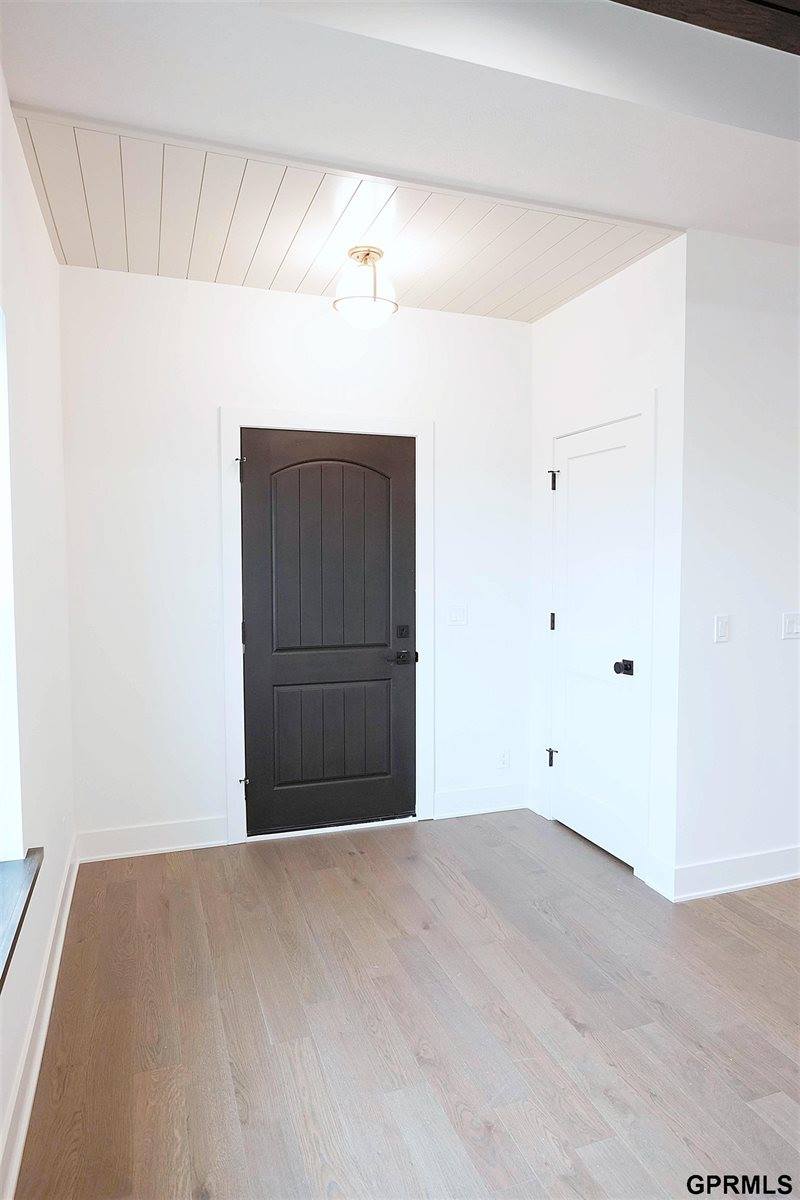 18104 Cooper Street, Gretna, NE 68028