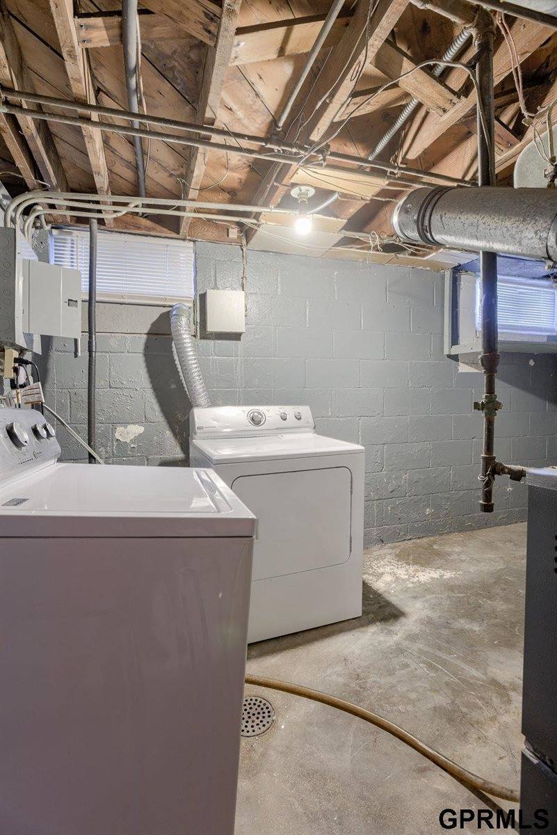 5818 North 24Th Street, Omaha, NE 68110