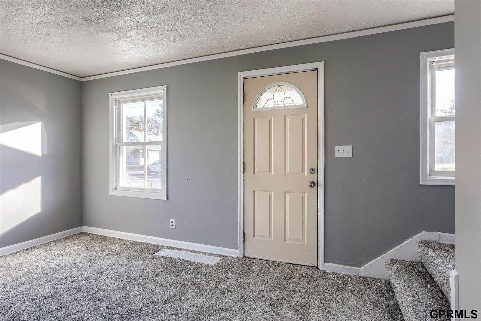 5818 North 24Th Street, Omaha, NE 68110