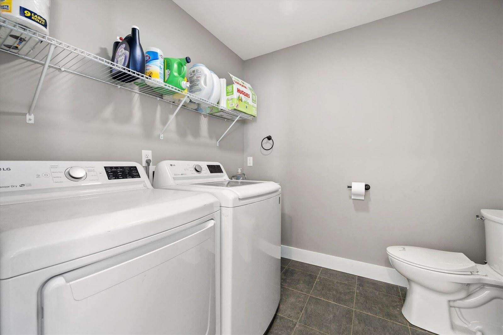 1197 Western Avenue, Hampden, ME 04444