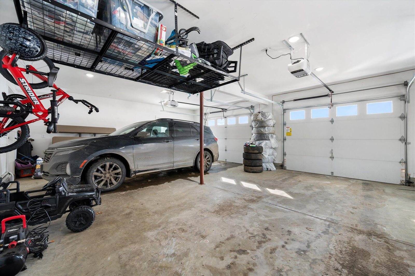 1197 Western Avenue, Hampden, ME 04444