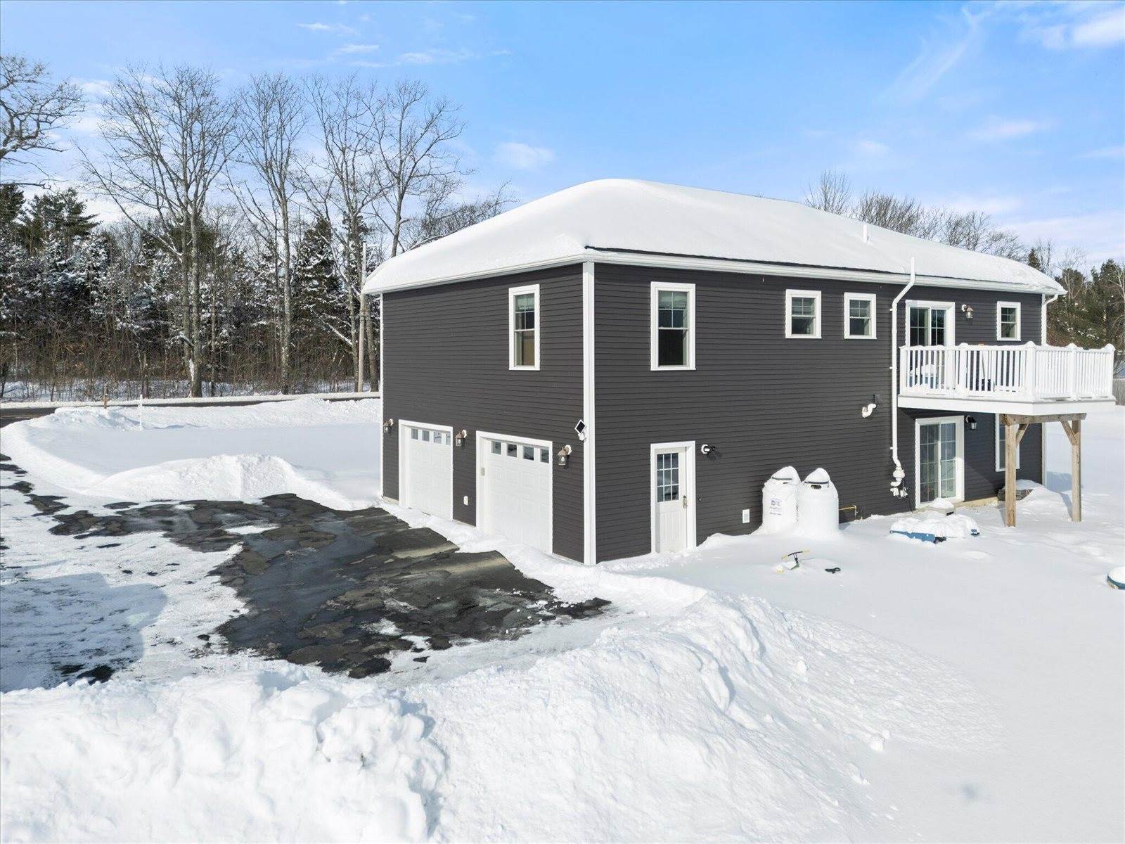 1197 Western Avenue, Hampden, ME 04444