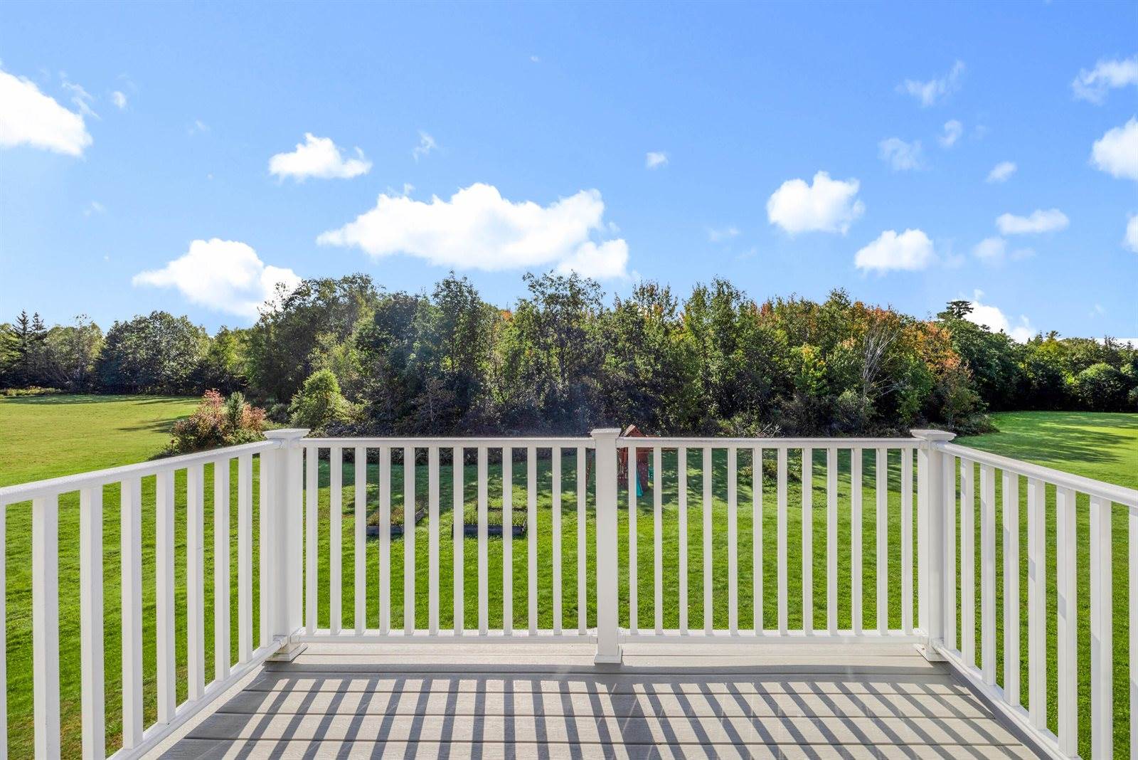 1197 Western Avenue, Hampden, ME 04444