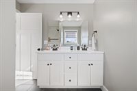 1197 Western Avenue, Hampden, ME 04444