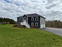 1197 Western Avenue, Hampden, ME 04444