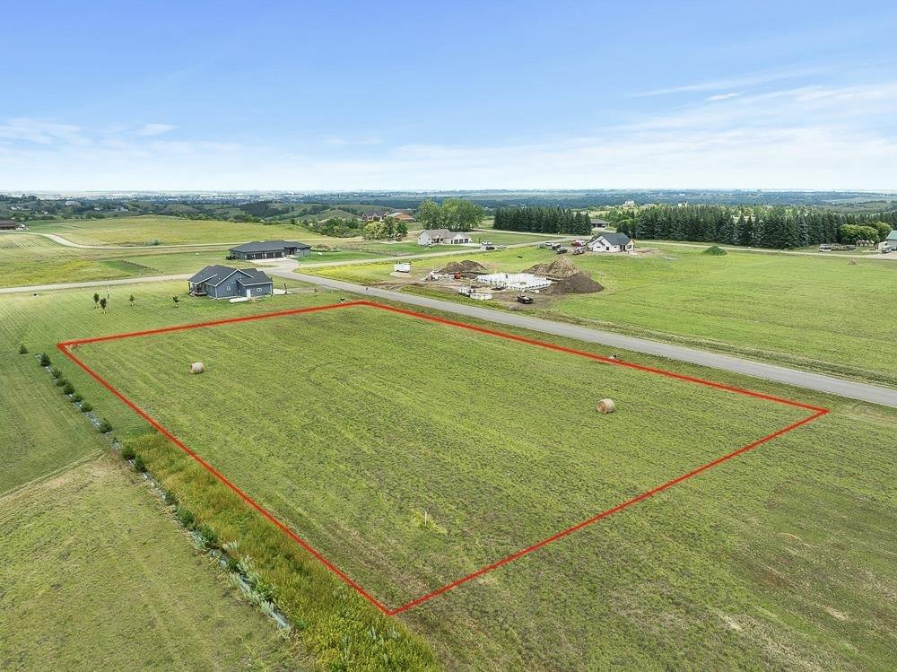 4510 26th St, Minot, ND 58701