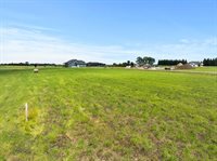 4510 26th St, Minot, ND 58701