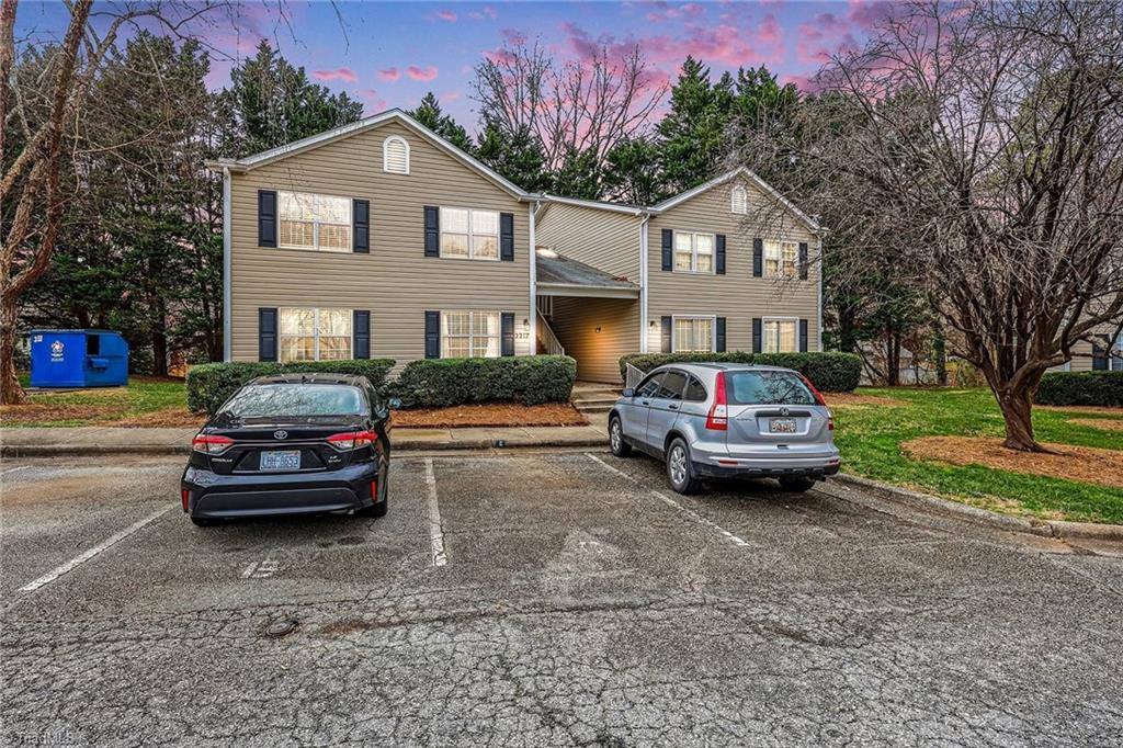 2217 C New Garden Road, Greensboro, NC 27410