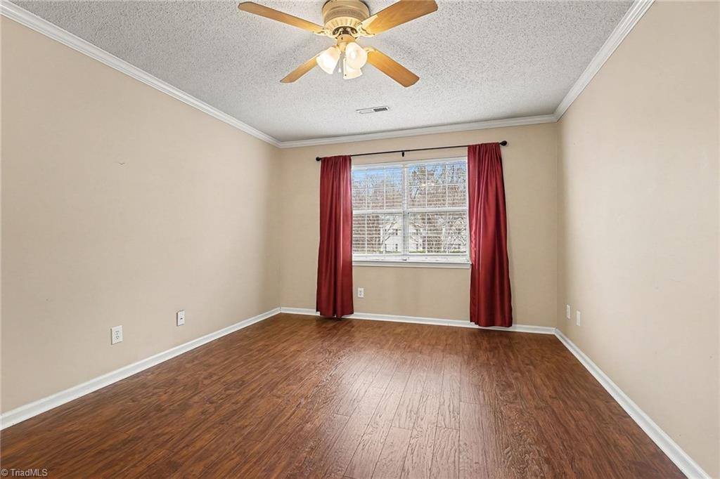 2217 C New Garden Road, Greensboro, NC 27410