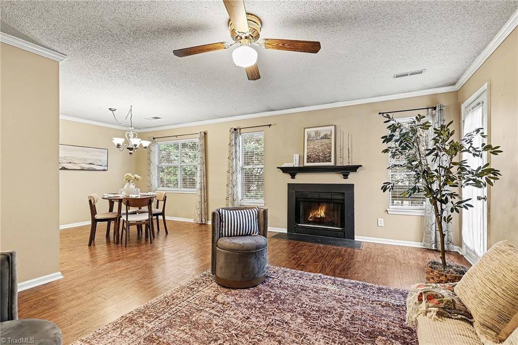 2217 C New Garden Road, Greensboro, NC 27410