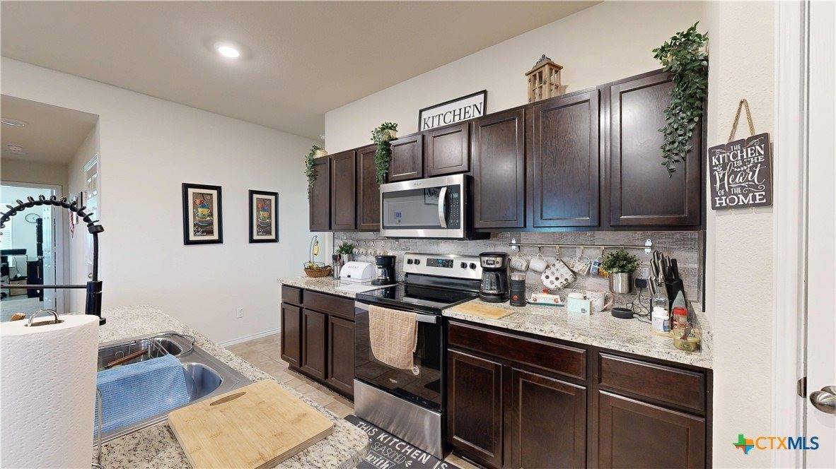 1010 Rosa Parks Drive, Killeen, TX 76543