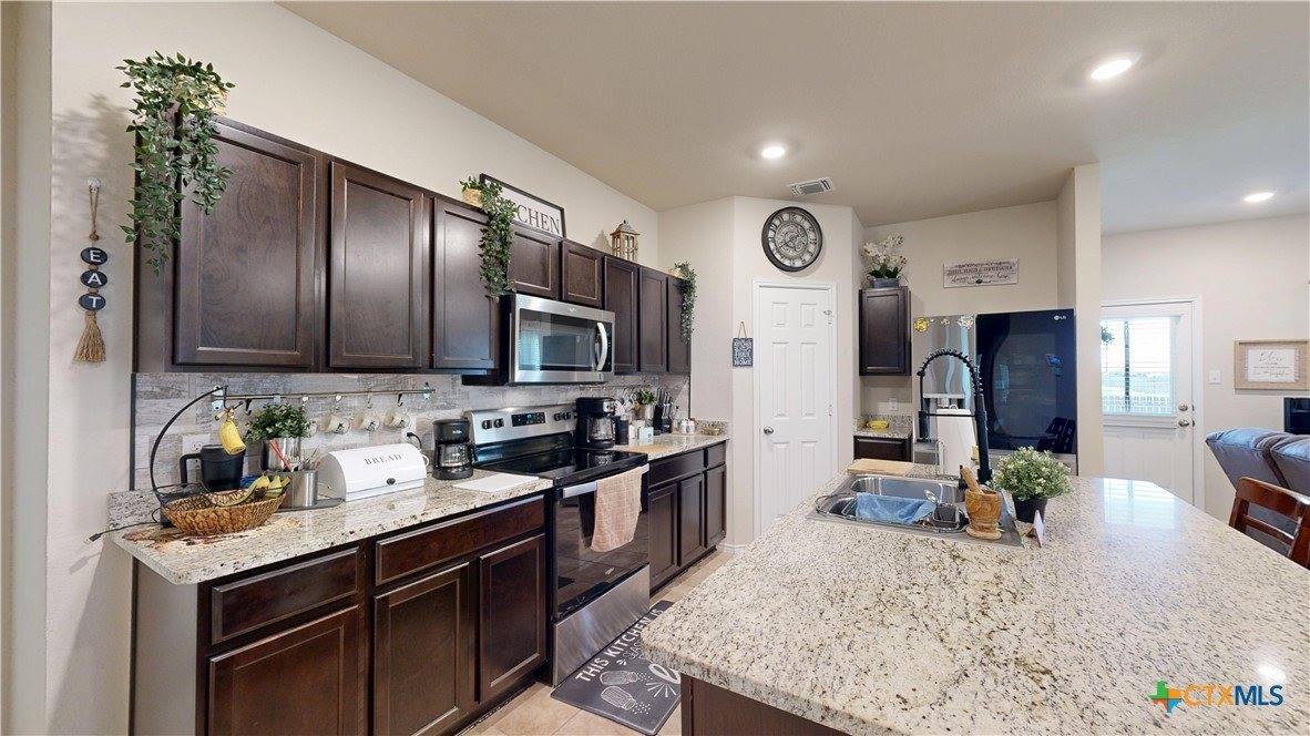 1010 Rosa Parks Drive, Killeen, TX 76543