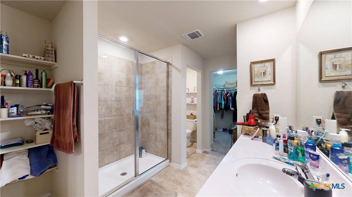 1010 Rosa Parks Drive, Killeen, TX 76543