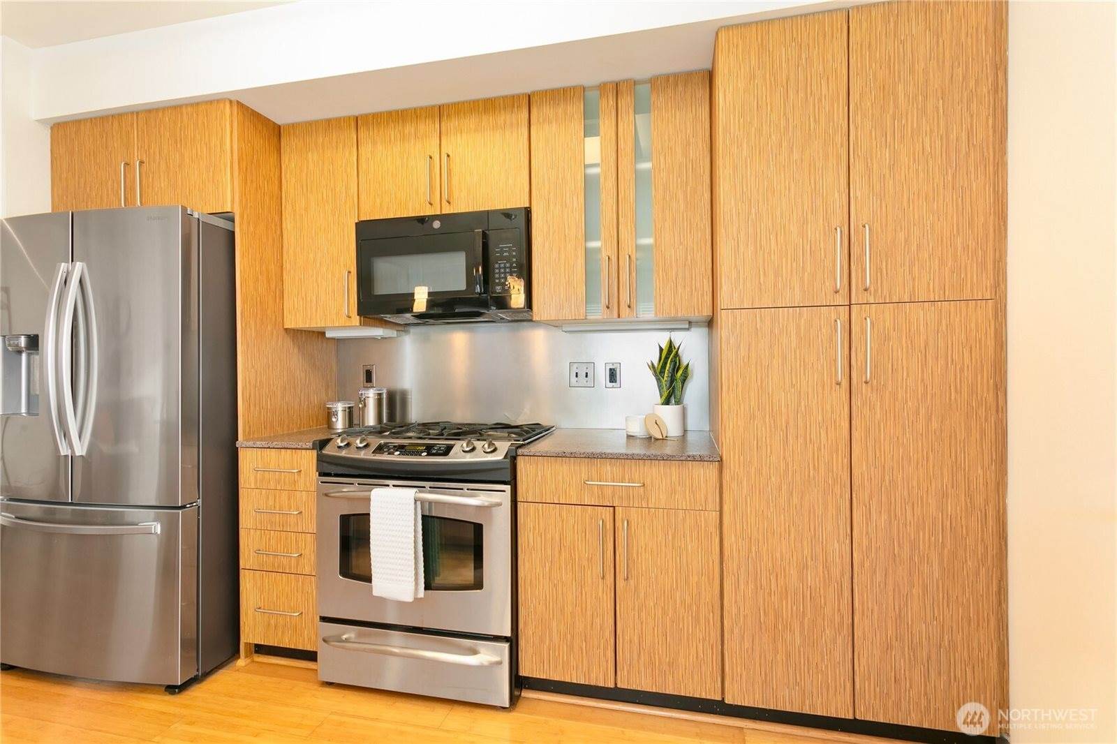 413 NE 70th Street, Seattle, WA 98115