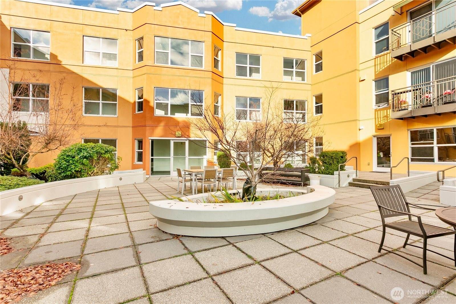 413 NE 70th Street, Seattle, WA 98115