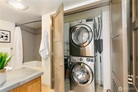 413 NE 70th Street, Seattle, WA 98115