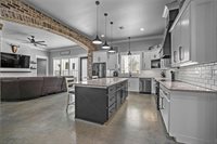 17045 Burks Avenue, Greenwell Springs, LA 70739