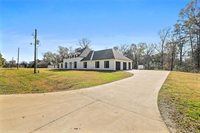 17045 Burks Avenue, Greenwell Springs, LA 70739