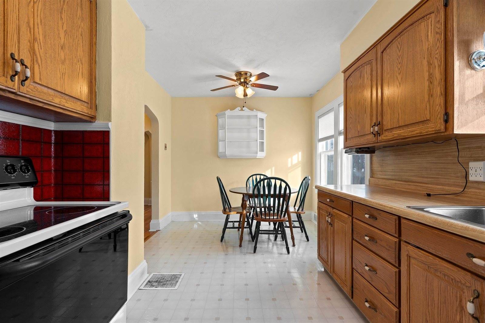 714 Maple Street, Neenah, WI 54956