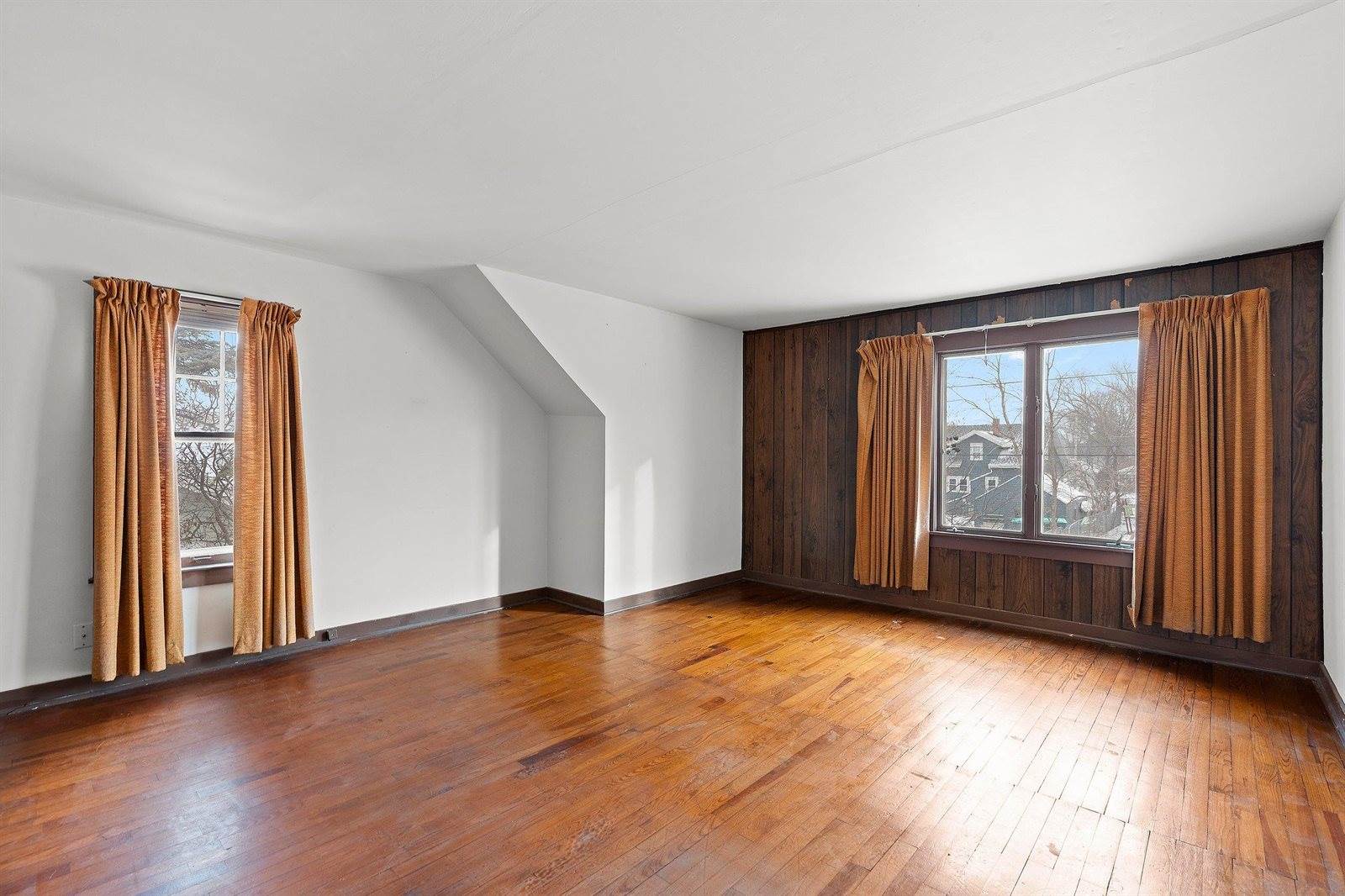 714 Maple Street, Neenah, WI 54956