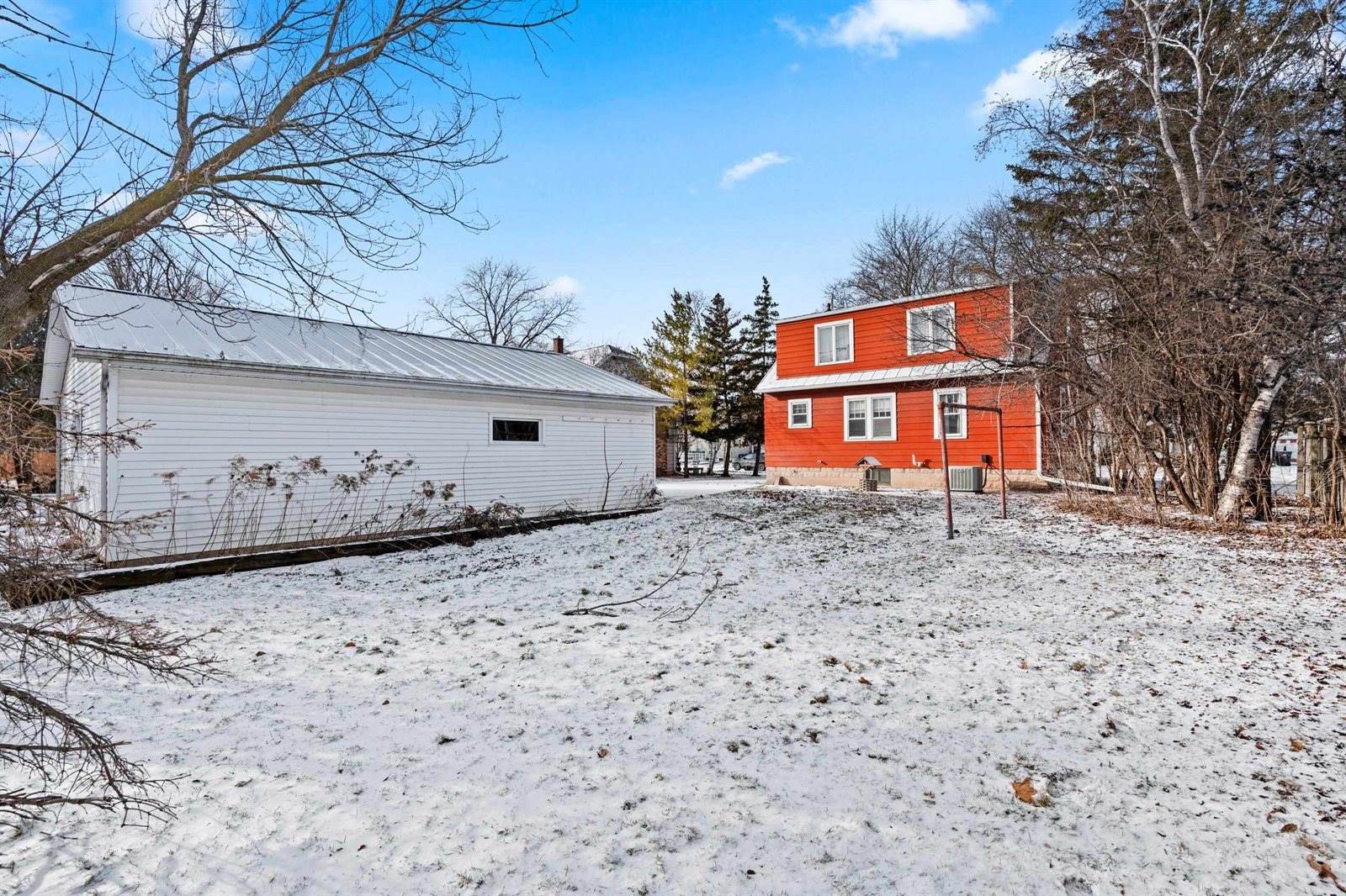 714 Maple Street, Neenah, WI 54956