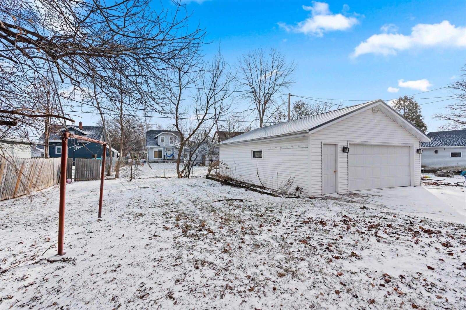 714 Maple Street, Neenah, WI 54956