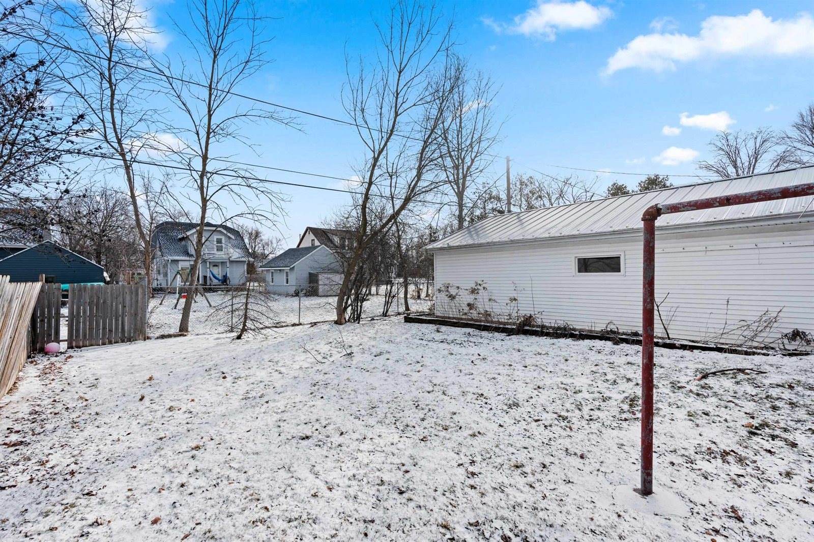 714 Maple Street, Neenah, WI 54956