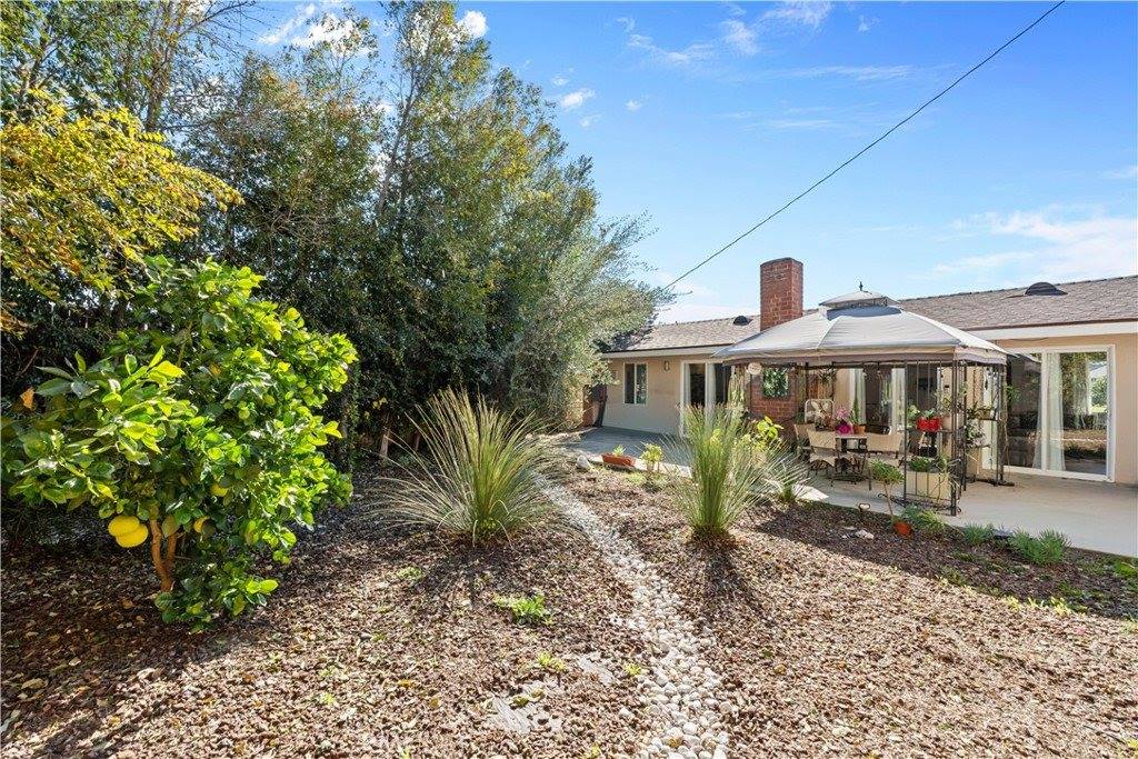 22229 Covello Street, Canoga Park, CA 91303