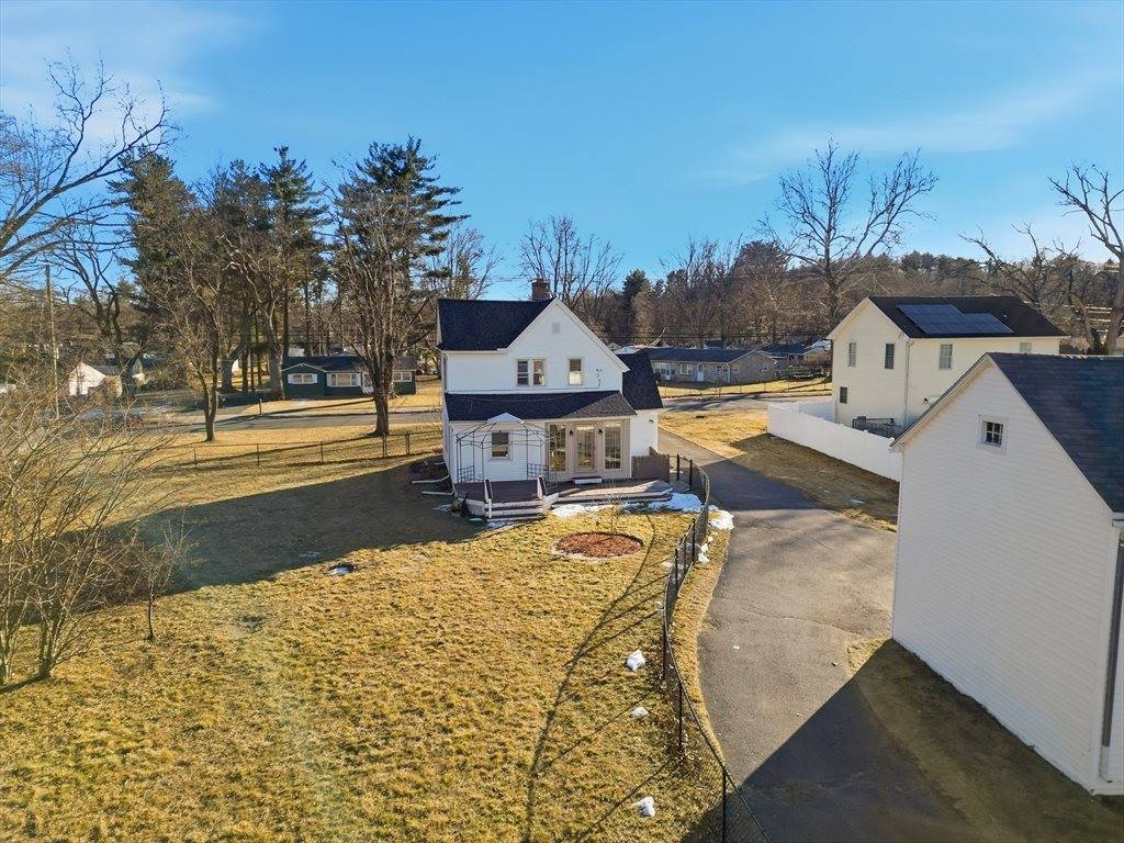 1201 Allen St, Springfield, MA 01118