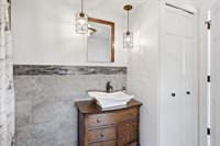1201 Allen St, Springfield, MA 01118