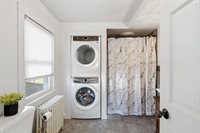 1201 Allen St, Springfield, MA 01118