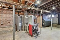 1201 Allen St, Springfield, MA 01118