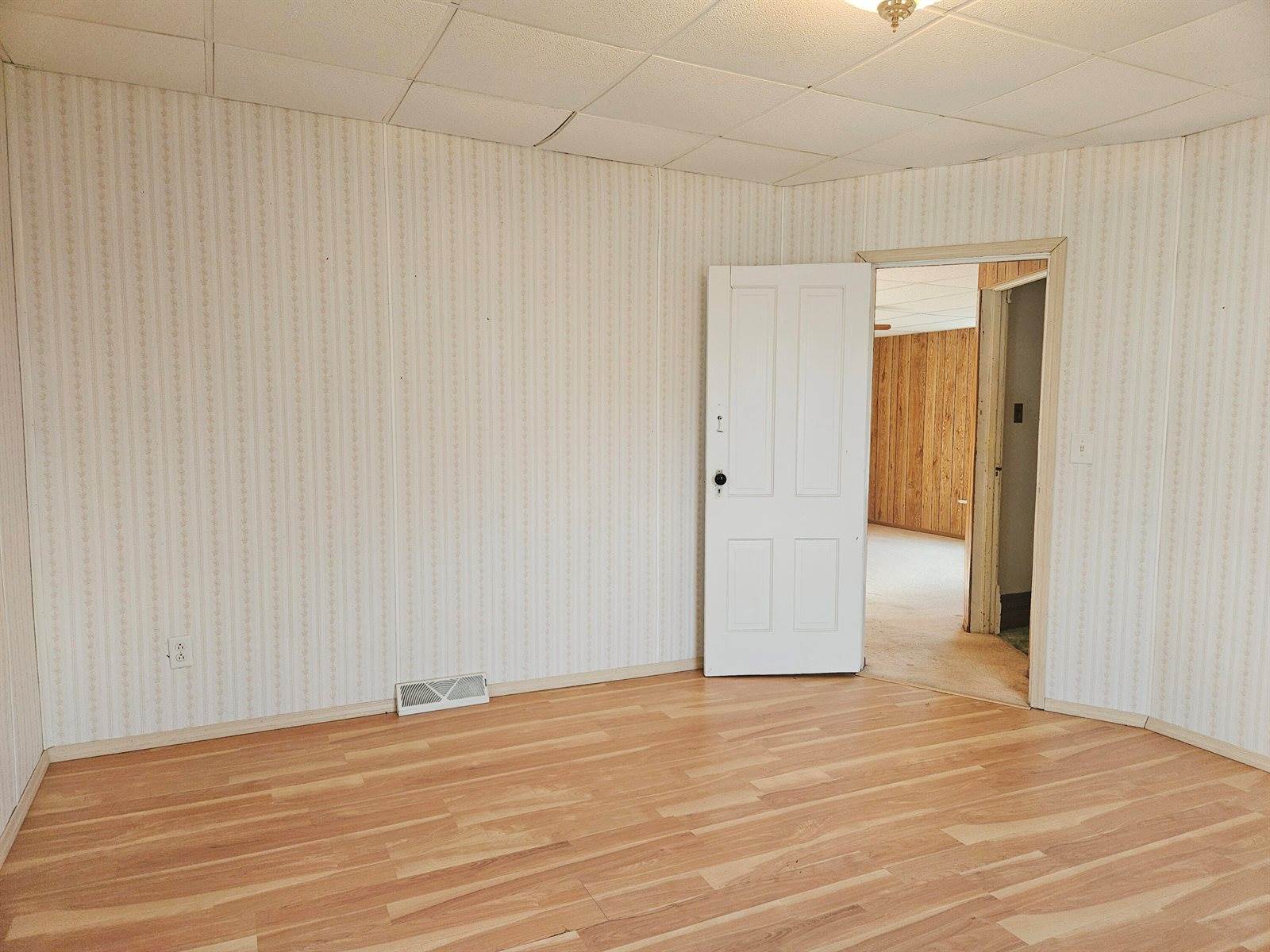 215 North Main St, Reeseville, WI 53579