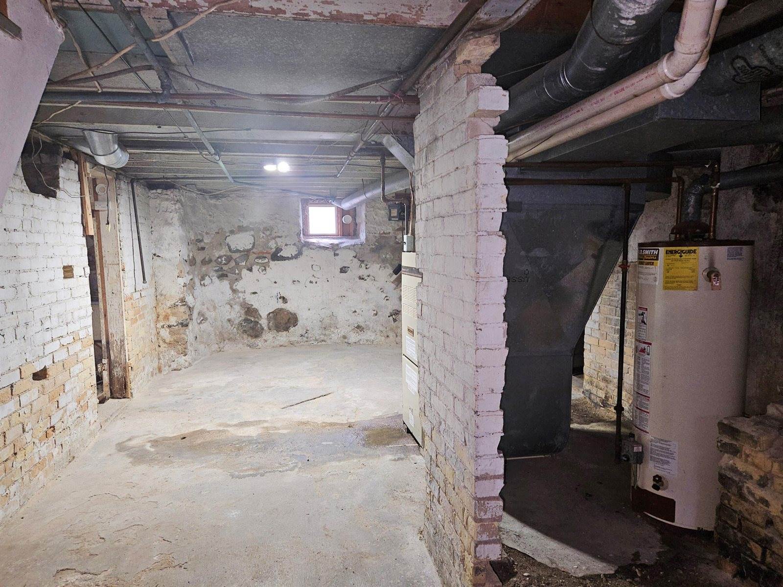 215 North Main St, Reeseville, WI 53579