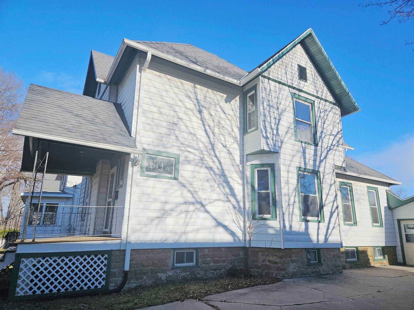 215 North Main St, Reeseville, WI 53579