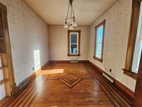 215 North Main St, Reeseville, WI 53579