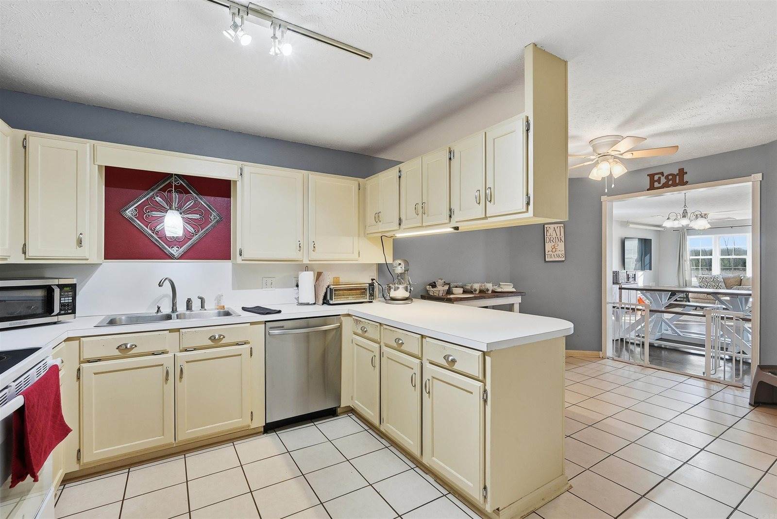 73 Protho Rd, Vilonia, AR 72173