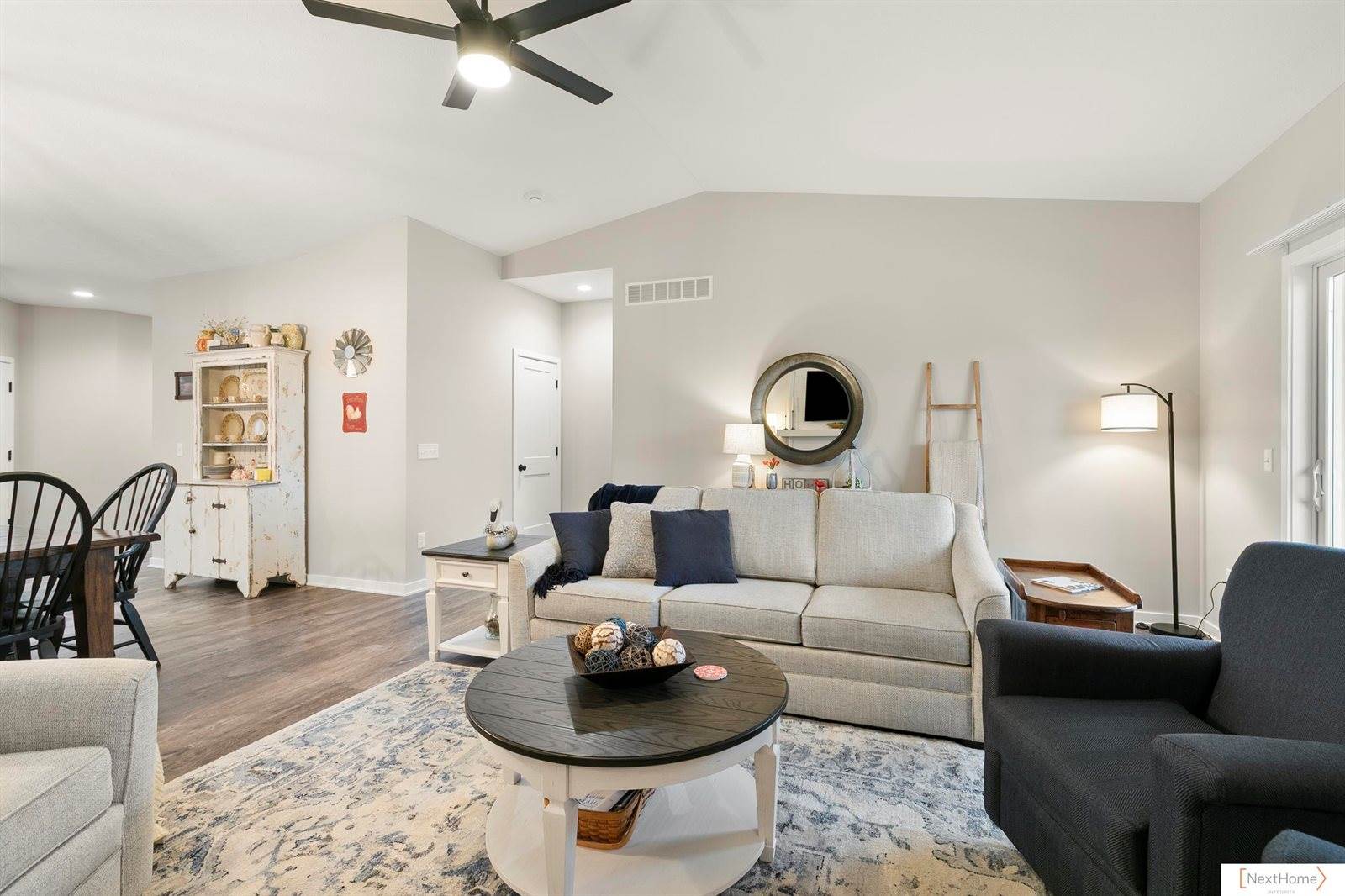 5932 Loxton Street, Lincoln, NE 68526