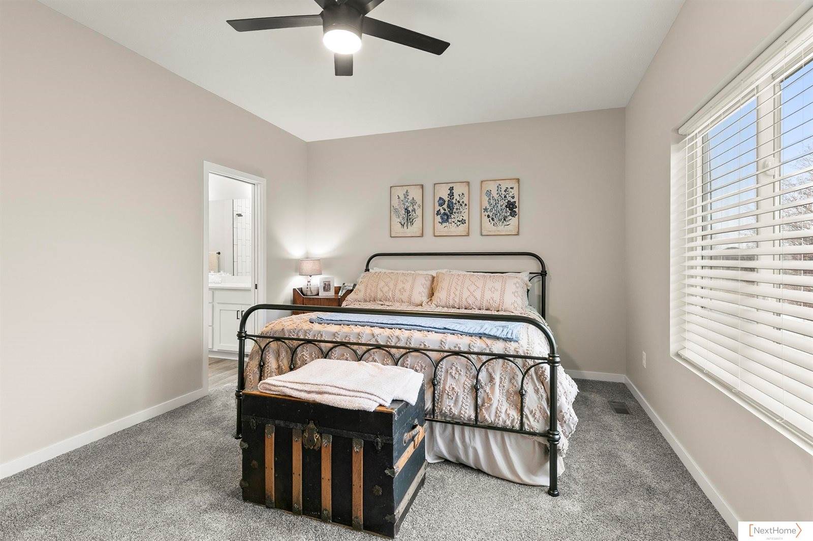 5932 Loxton Street, Lincoln, NE 68526