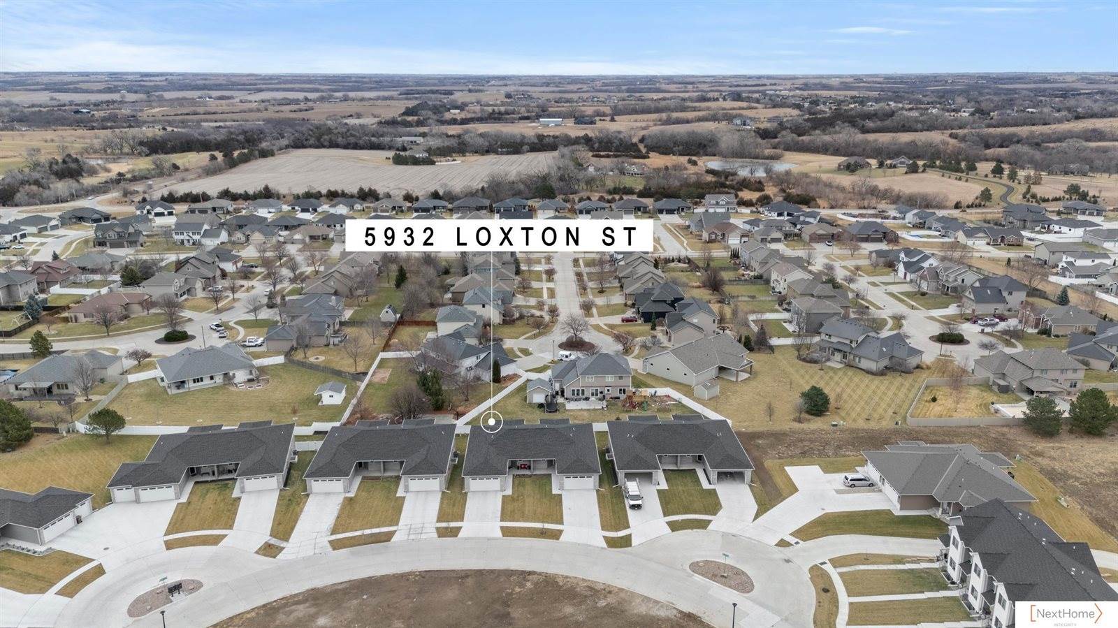 5932 Loxton Street, Lincoln, NE 68526