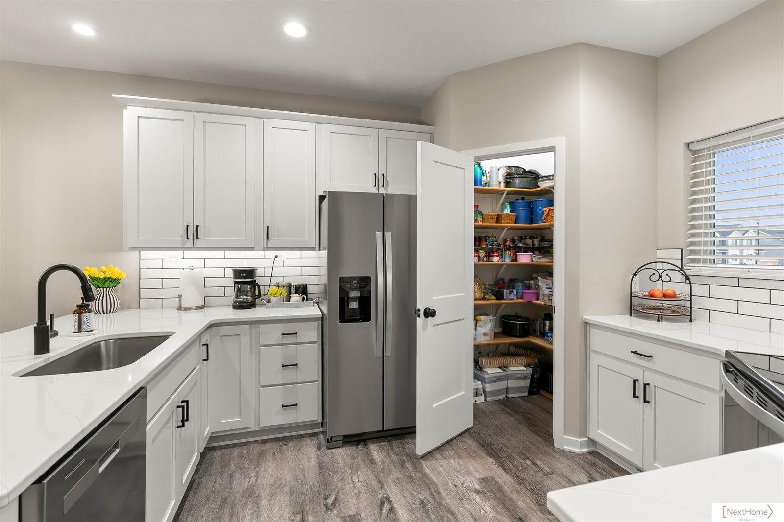 5932 Loxton Street, Lincoln, NE 68526