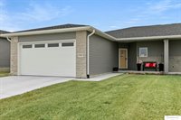 5932 Loxton Street, Lincoln, NE 68526