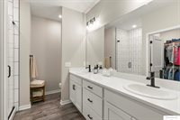 5932 Loxton Street, Lincoln, NE 68526