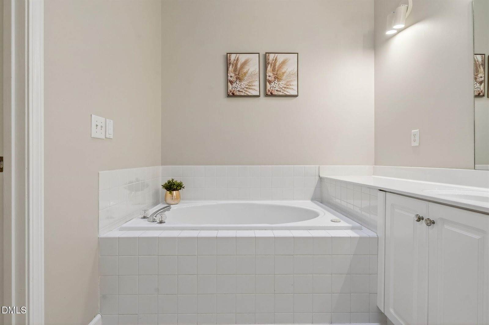 1911 Falls Landing Drive, #203, Raleigh, NC 27614