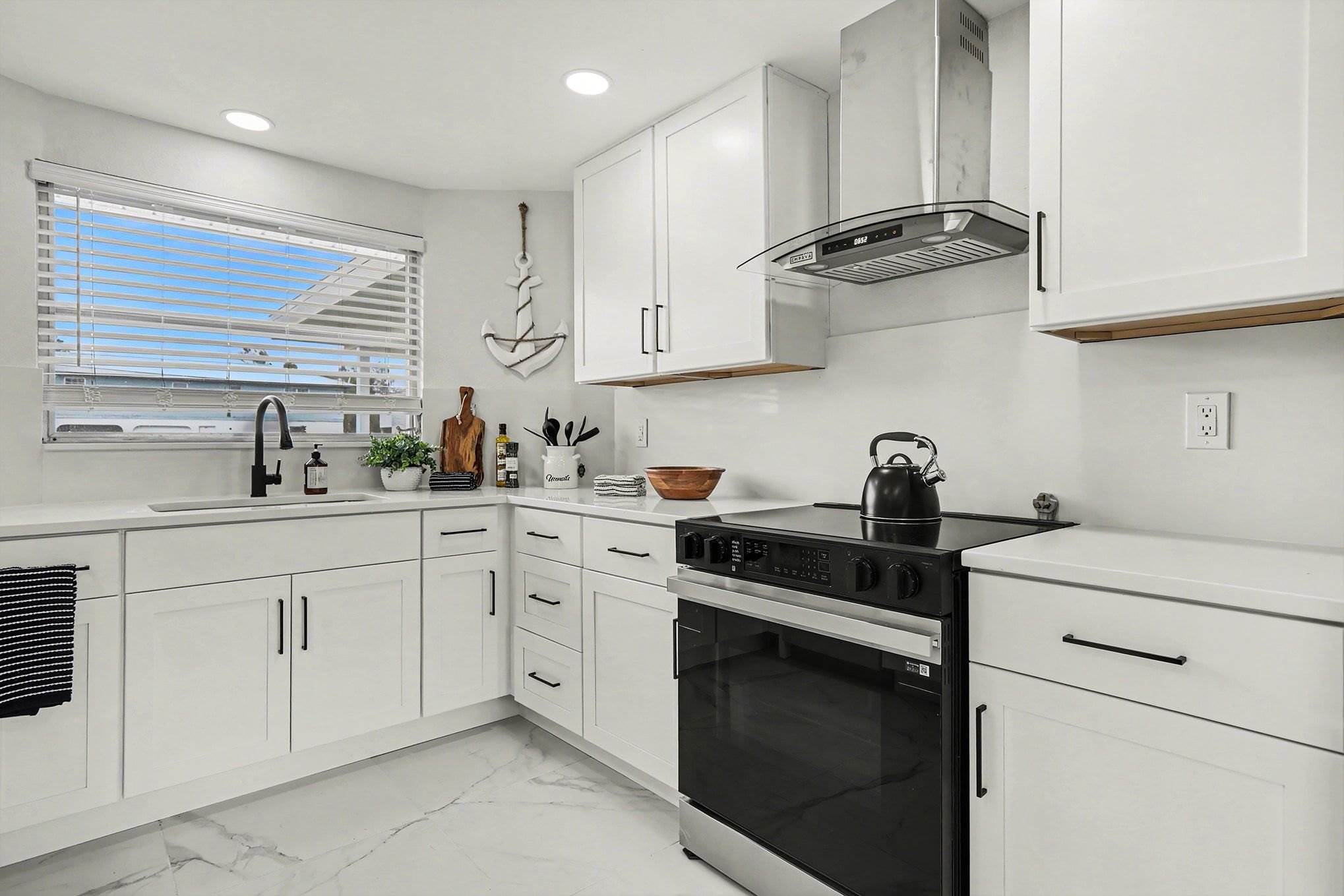 3911 118TH ST W, Bradenton, FL 34210