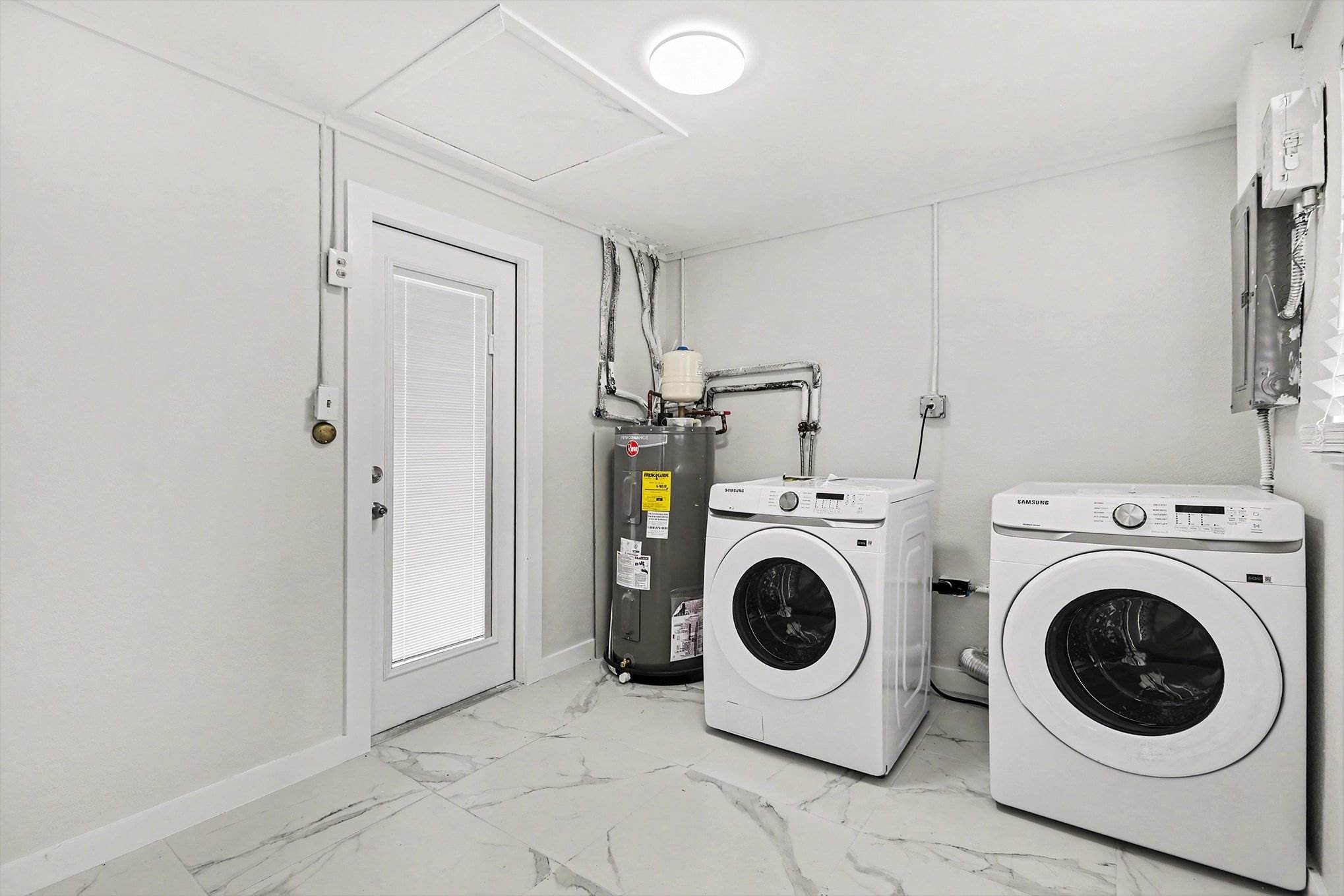 3911 118TH ST W, Bradenton, FL 34210