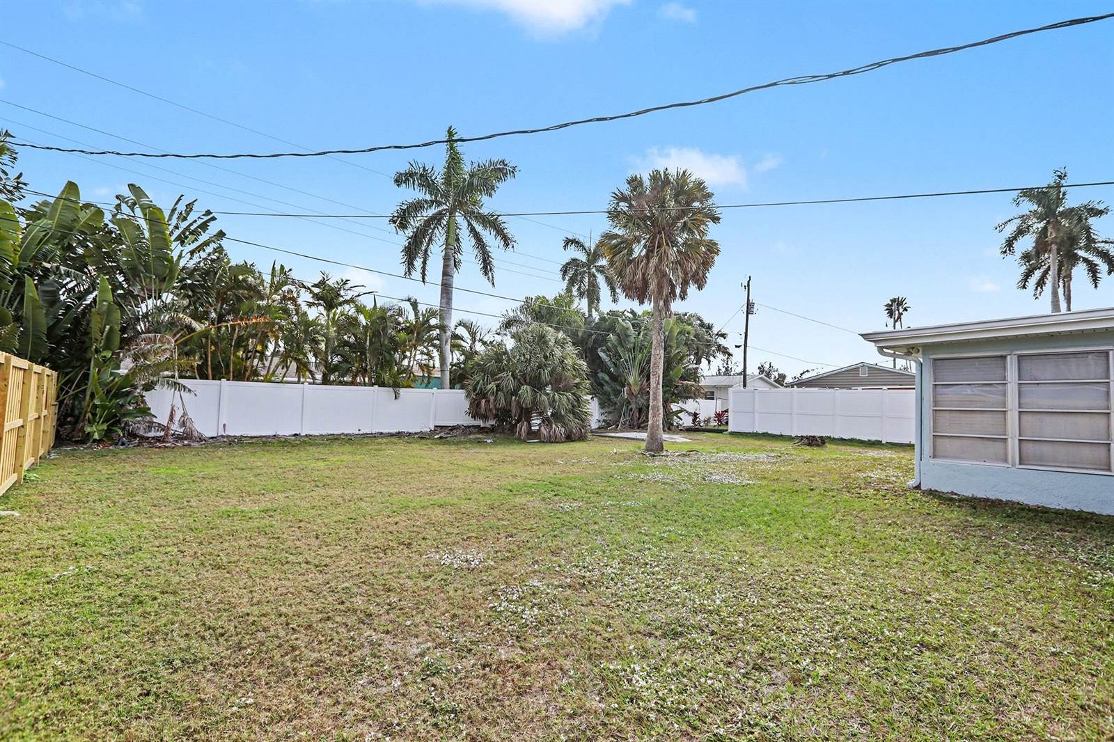 3911 118TH ST W, Bradenton, FL 34210