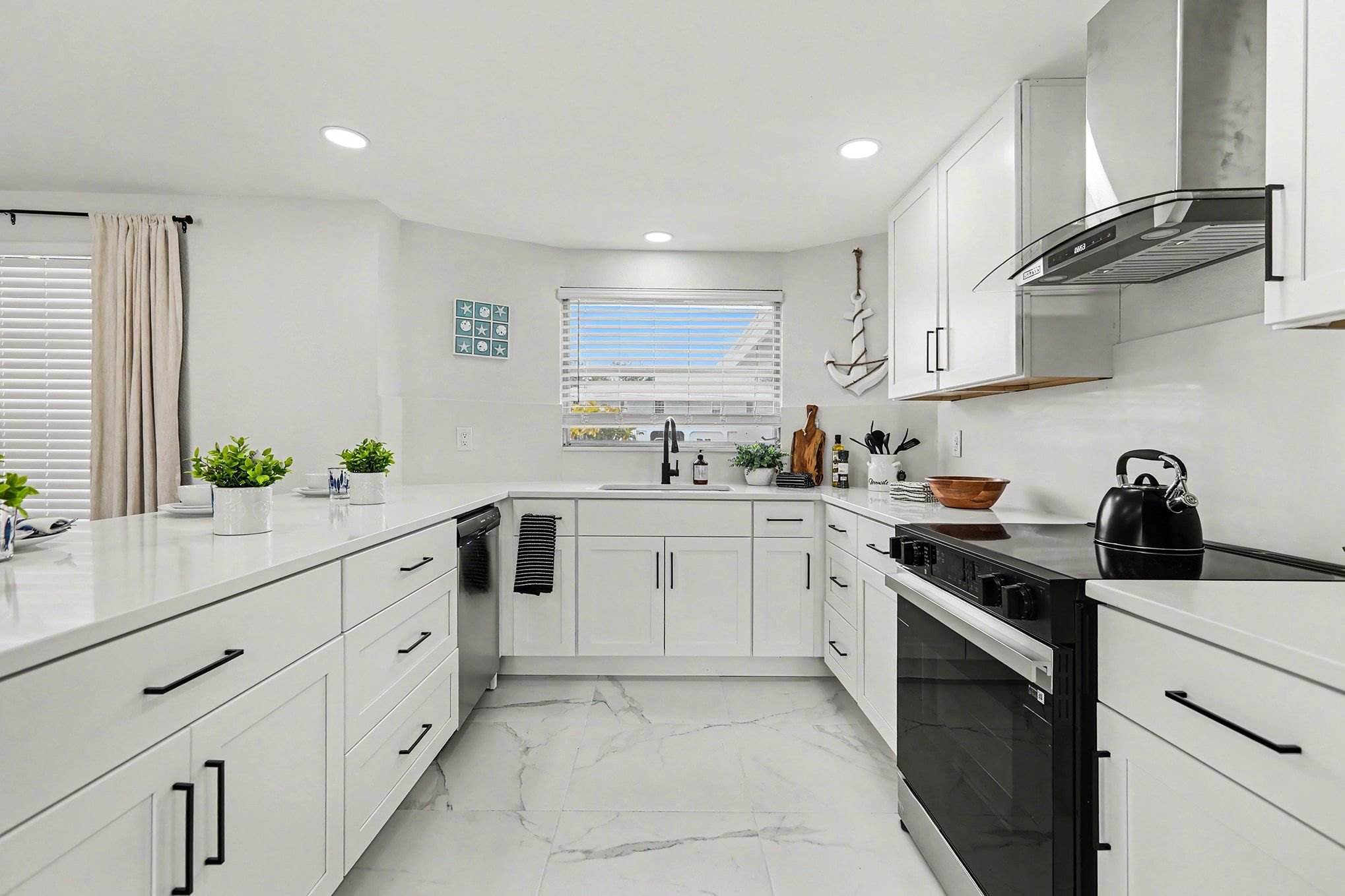 3911 118TH ST W, Bradenton, FL 34210